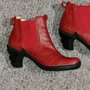 Eject red leather booties